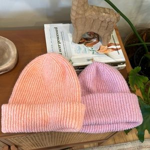 Universal thread beanies